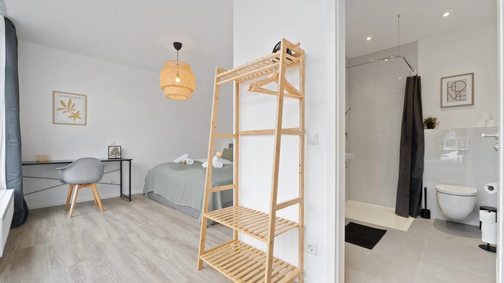 Apartment Coming Home - Moderne Wohnung Mit Naehe Zu Koeln Messe, Flughafen, Dom, Lanxess-Arena - Schnelles Wlan, 2 Baeder, 2 Kostenlose Parkplaetze Bergisch Gladbach