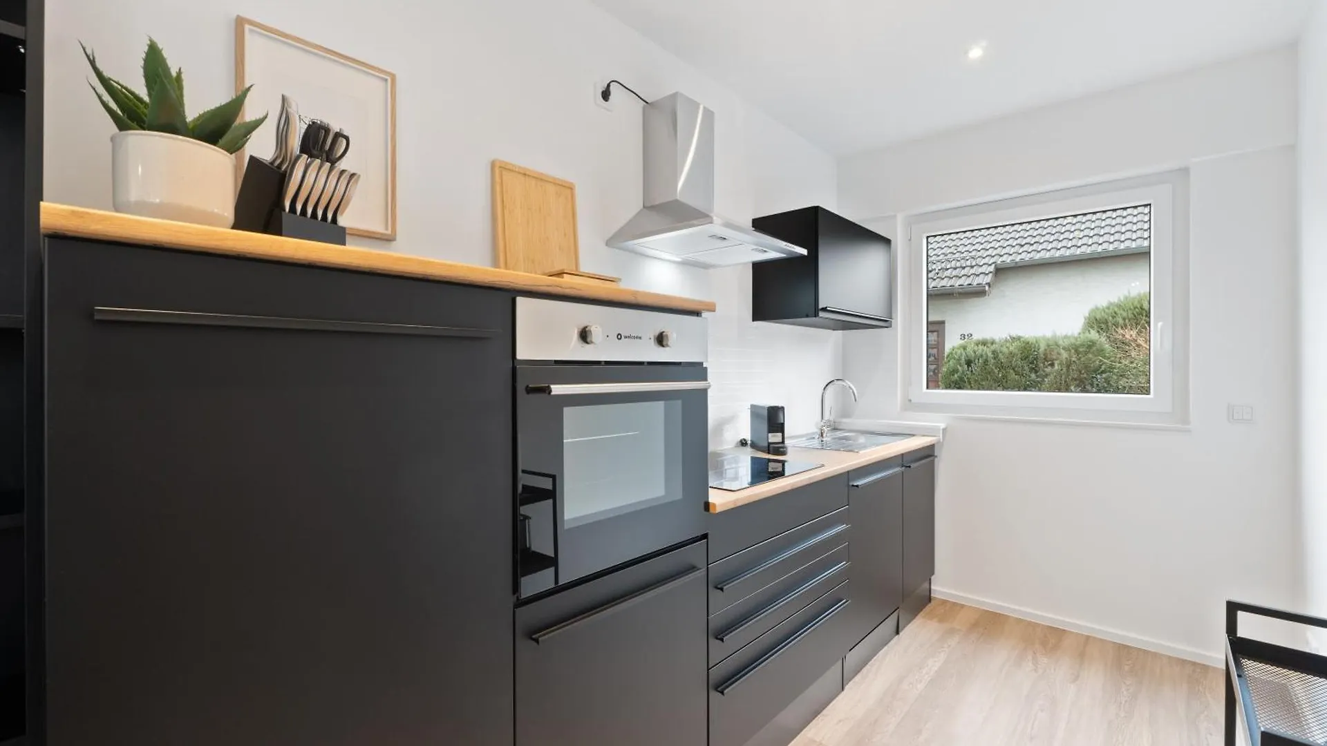 Coming Home - Moderne Wohnung Mit Naehe Zu Koeln Messe, Flughafen, Dom, Lanxess-Arena - Schnelles Wlan, 2 Baeder, 2 Kostenlose Parkplaetze Bergisch Gladbach Germany